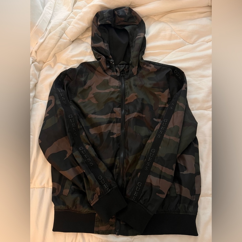 Guess Camo Windbreaker